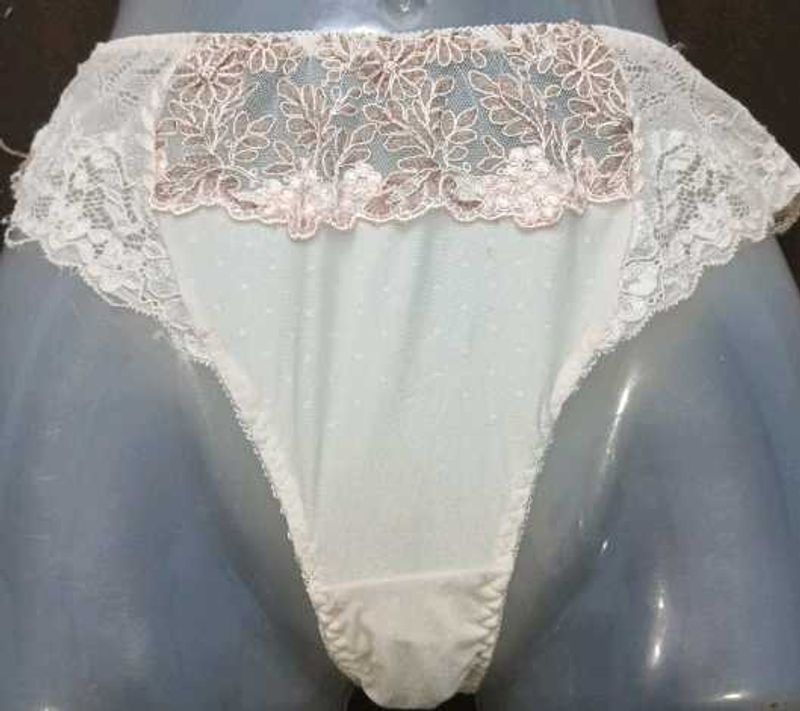 Lace Trim Panties 💚