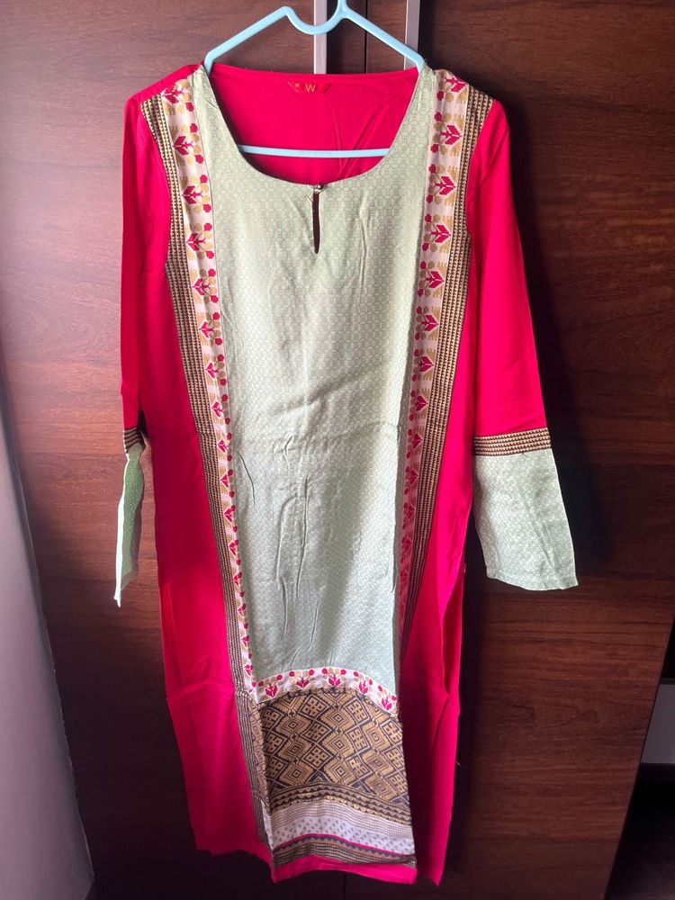 Kurta  With Sharara And 4 Dresses