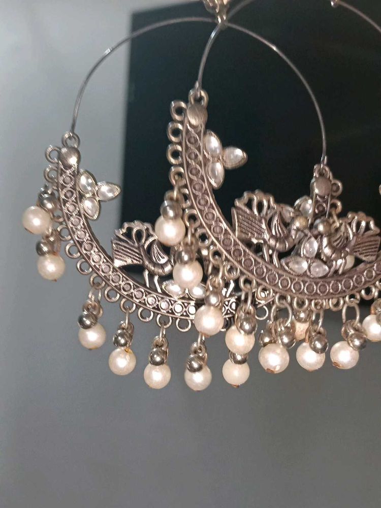 Hoop Earrings with Pearls