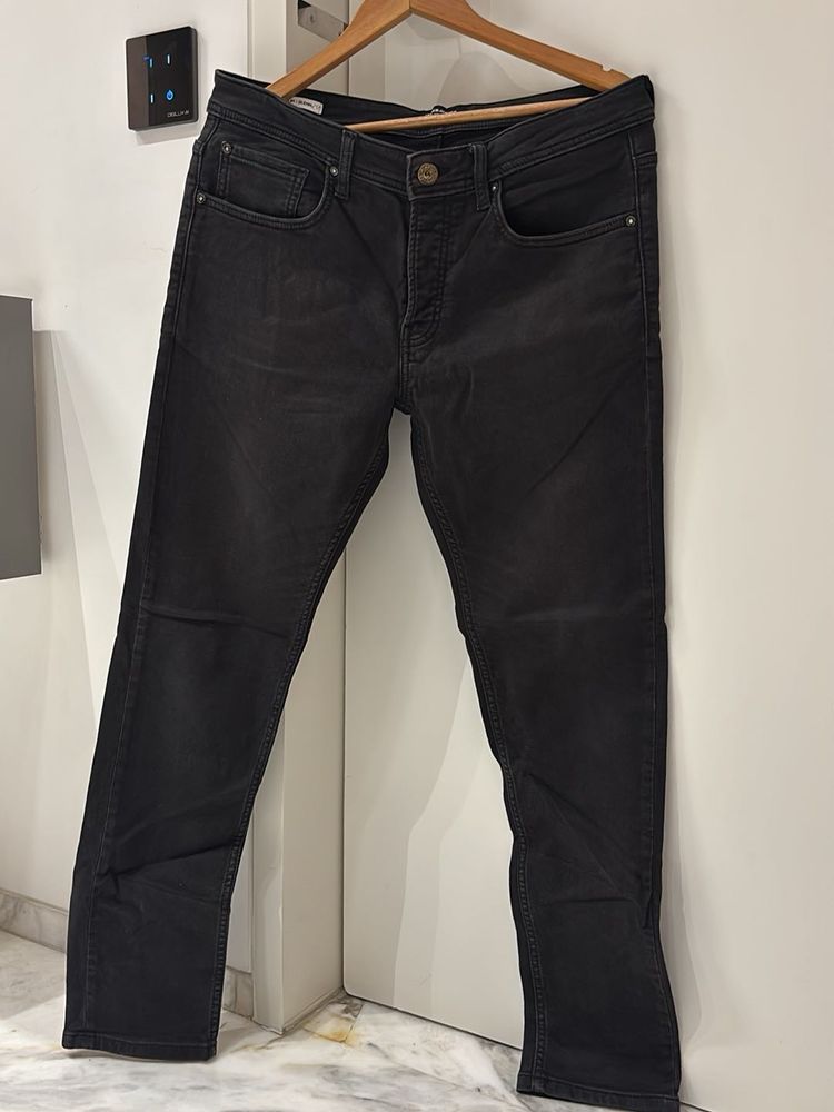 Stylish Black Denim Jeans
