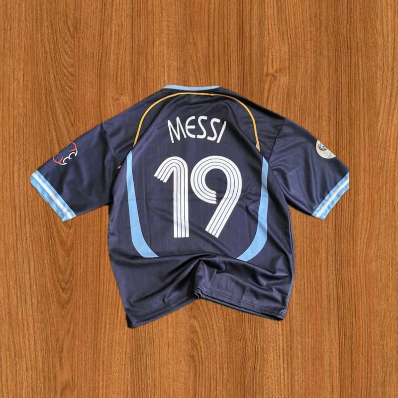 Messi Five Sleeve Argentina