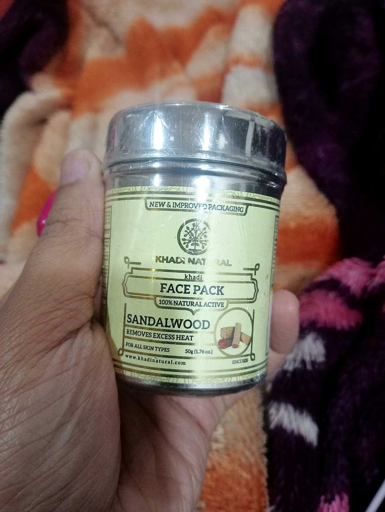 Khadi Natural Sandalwood Face Pack it sealed