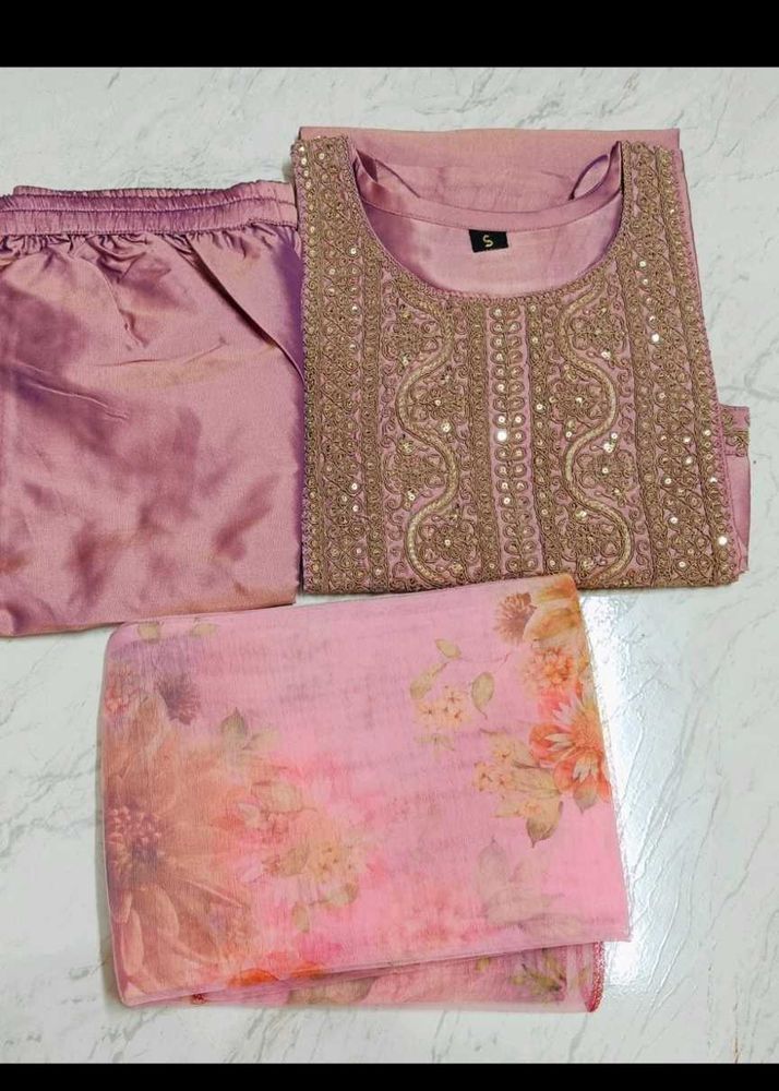 UNUSED KURTI SET FOR ALL SIZES