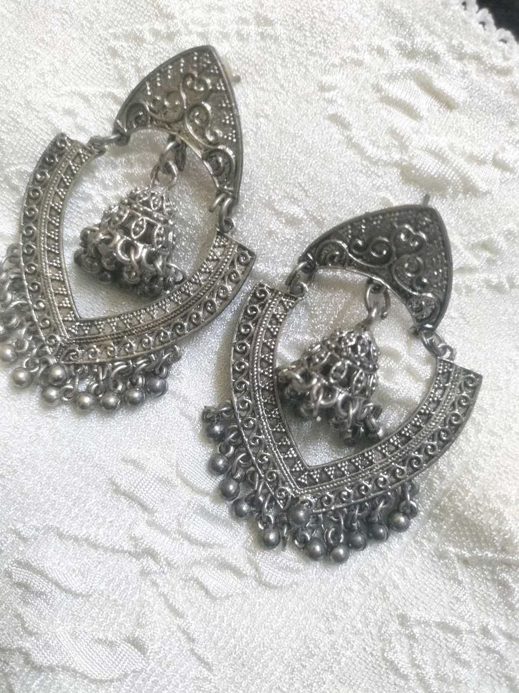 Jhumkas