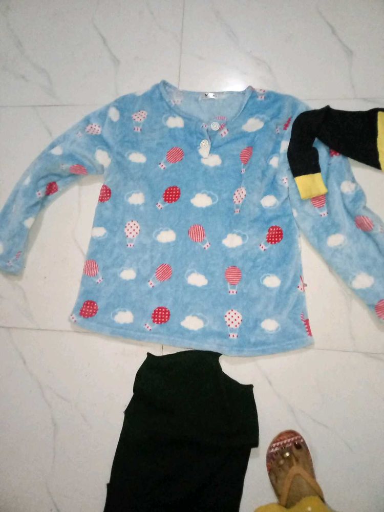 Cute Printed woolen tops