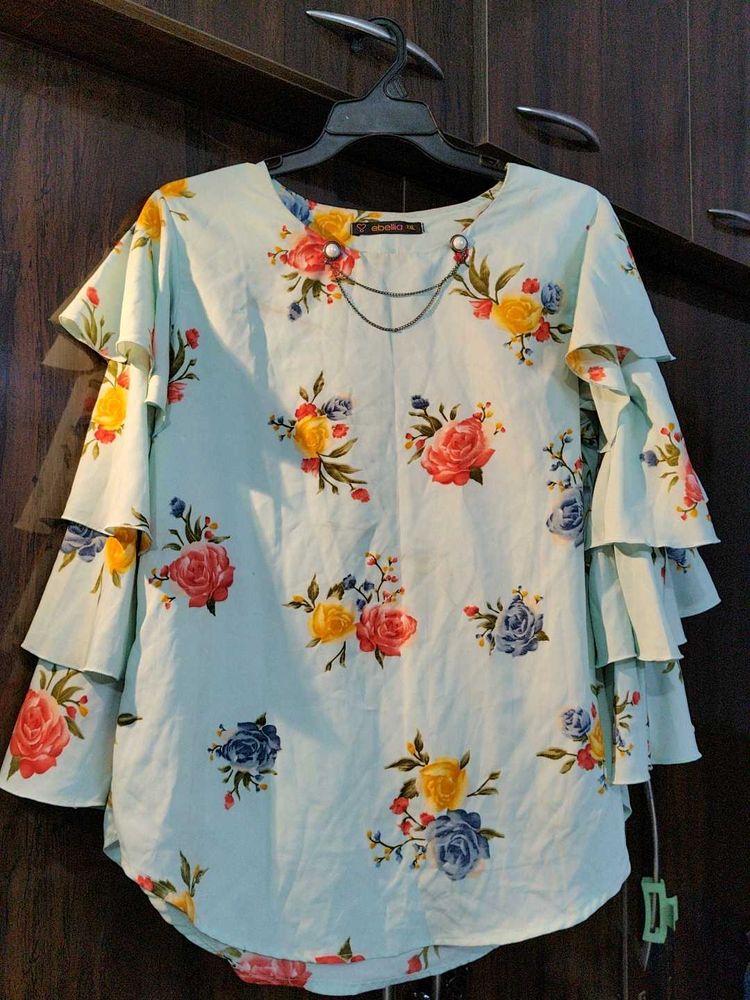 Floral Ruffle Sleeve Top