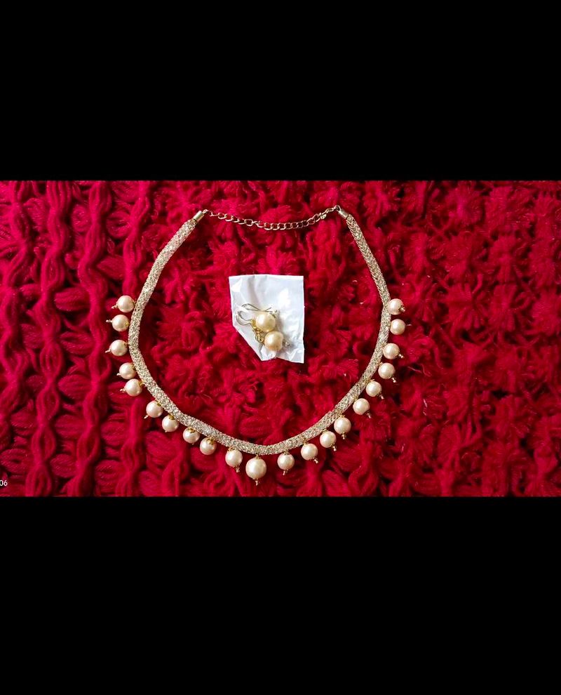 Pearl Necklace &amp; Earring Set