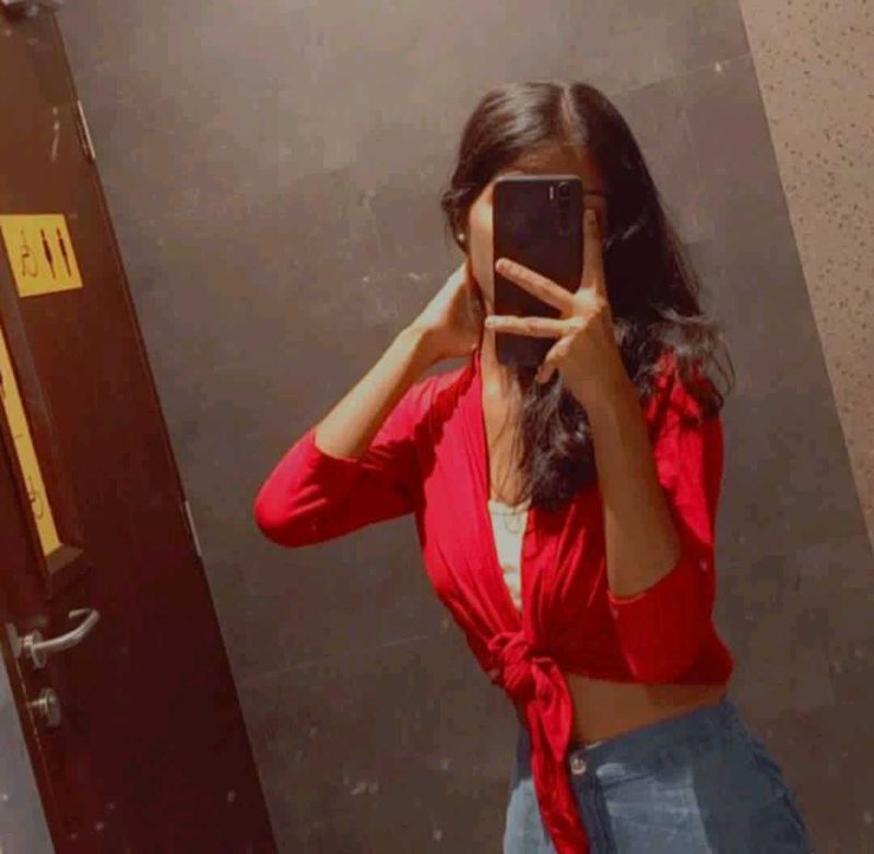 Y2k Red Knot Cropped Top