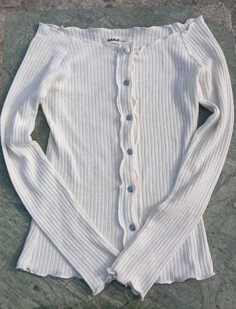 Elegant Off-Shoulder Ribbed Top