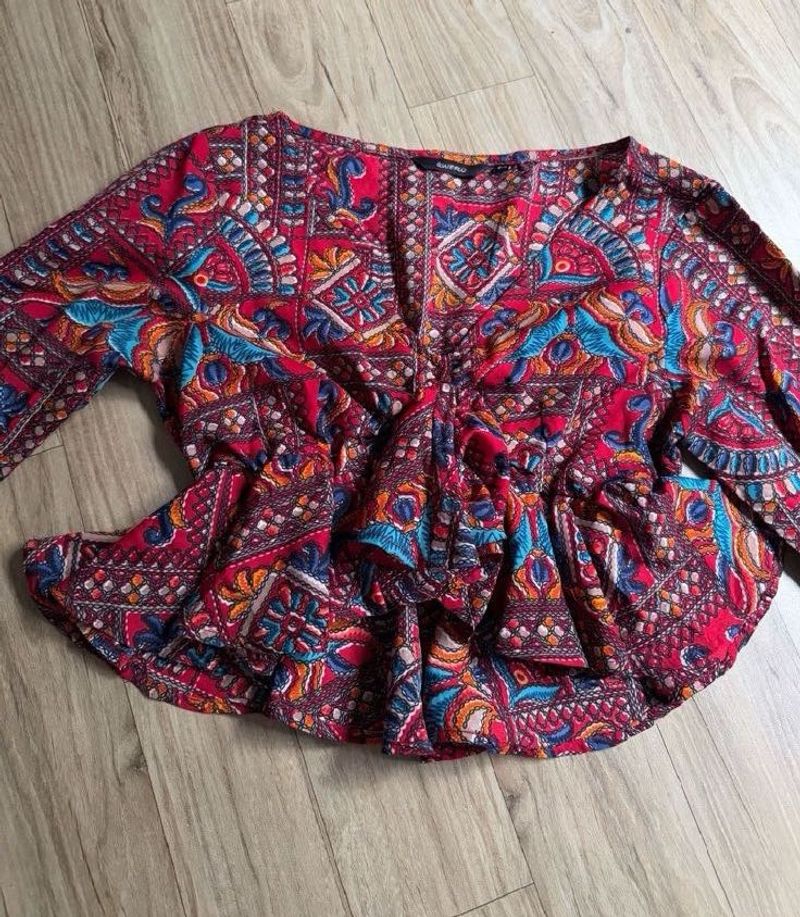 Multi Color Ruffle Top 💗