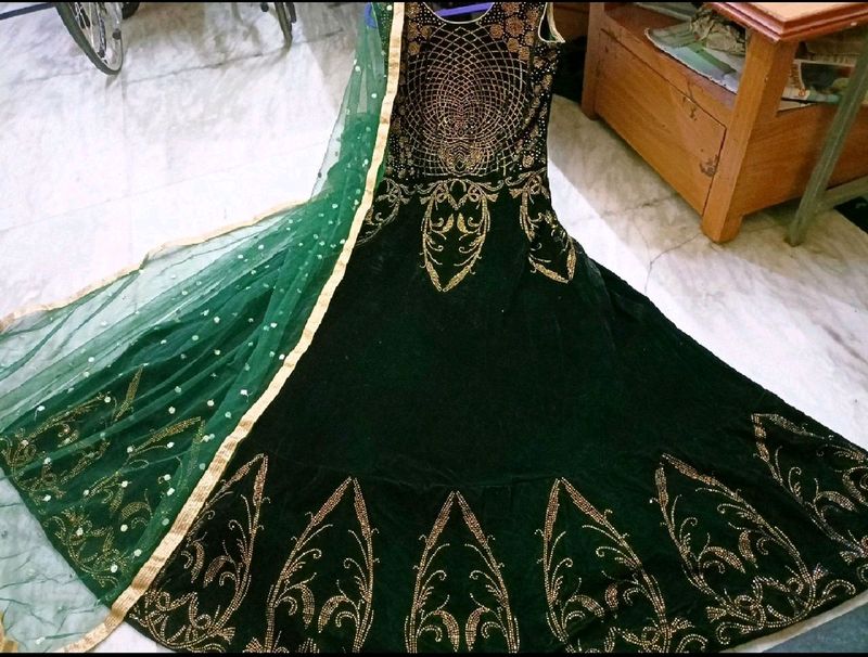 green designer Gown🔥 ❤️ velvet
