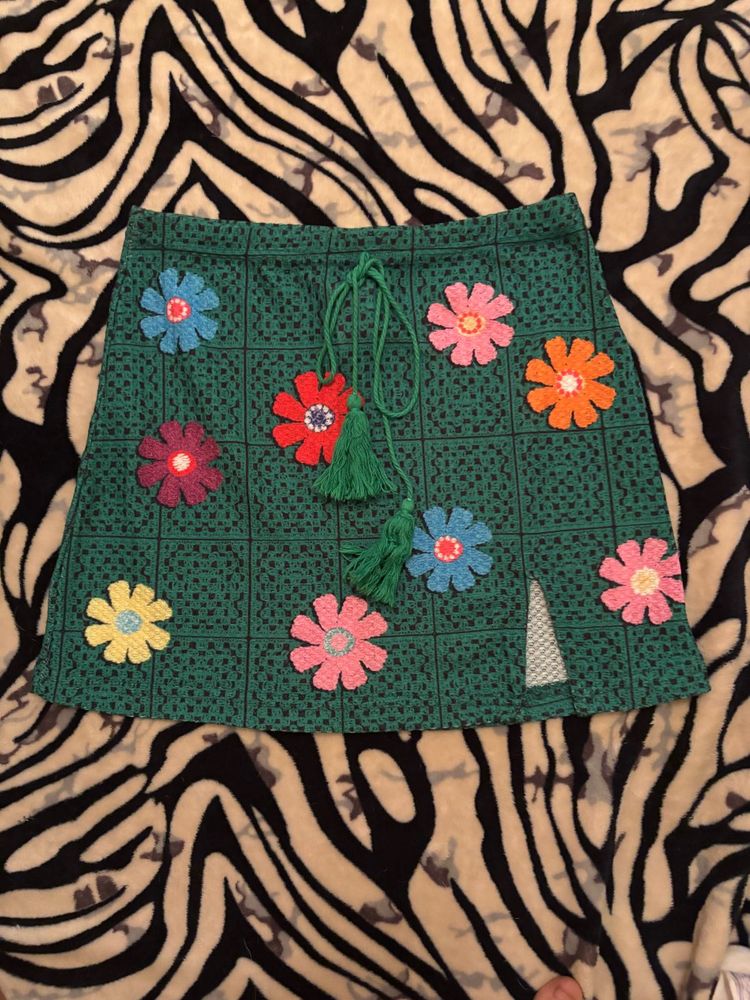 Cute Floral Skirt !!