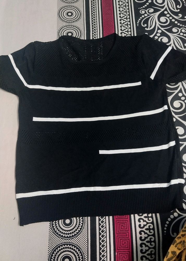 T SHIRT