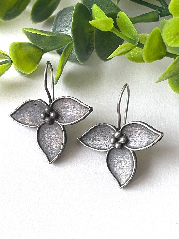 3 Leaf Earring