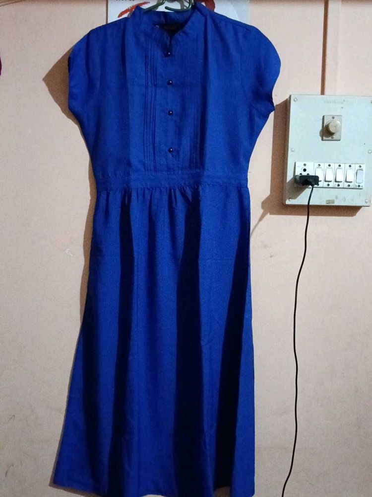 Elegant Blue Midi Dress