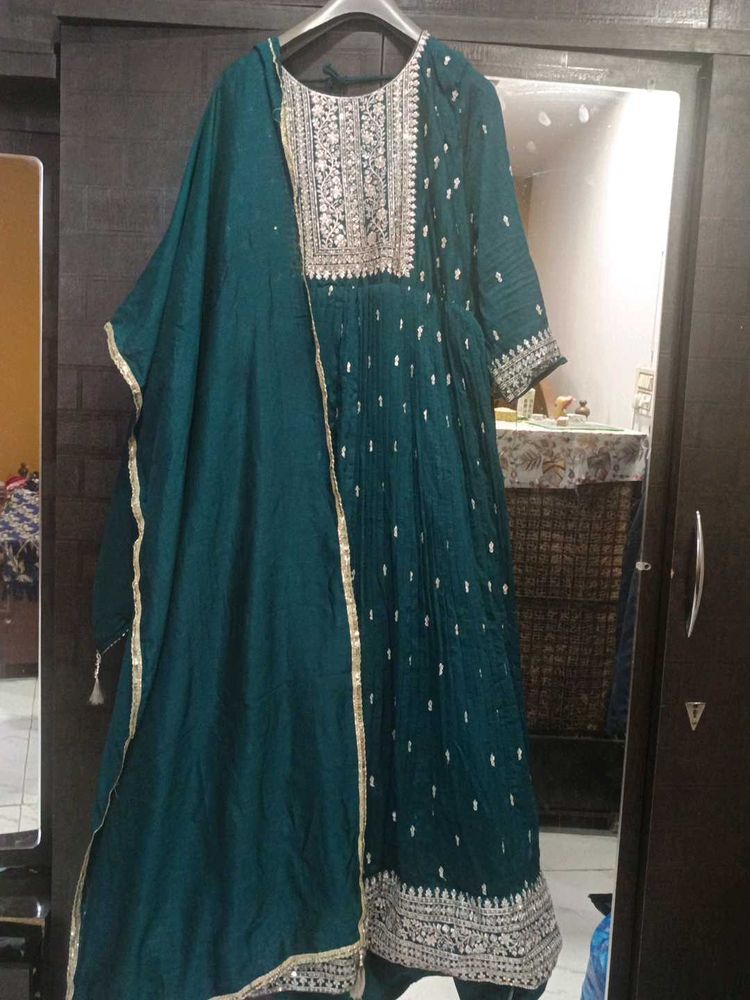 Elegant Green Kurta Set