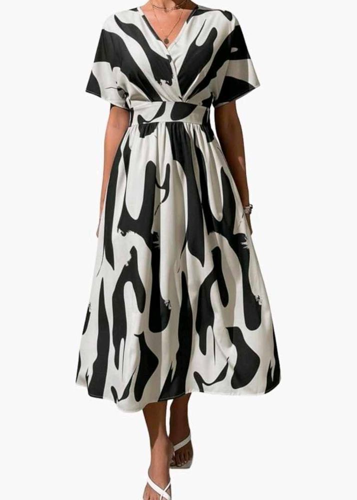 Stylish Black &amp; White Print Dress
