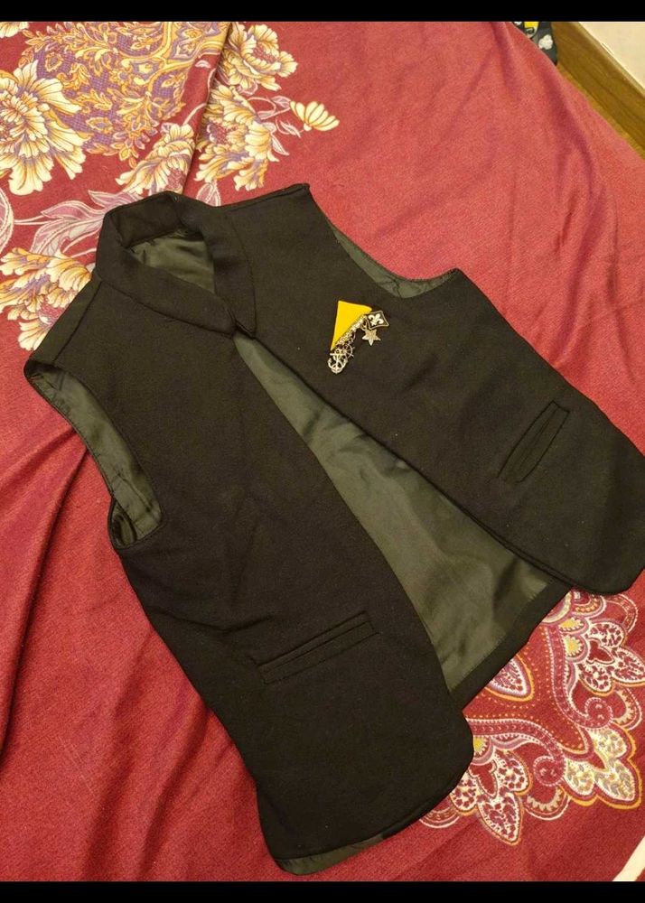 Stylish Black Waistcoat 2-6 years old