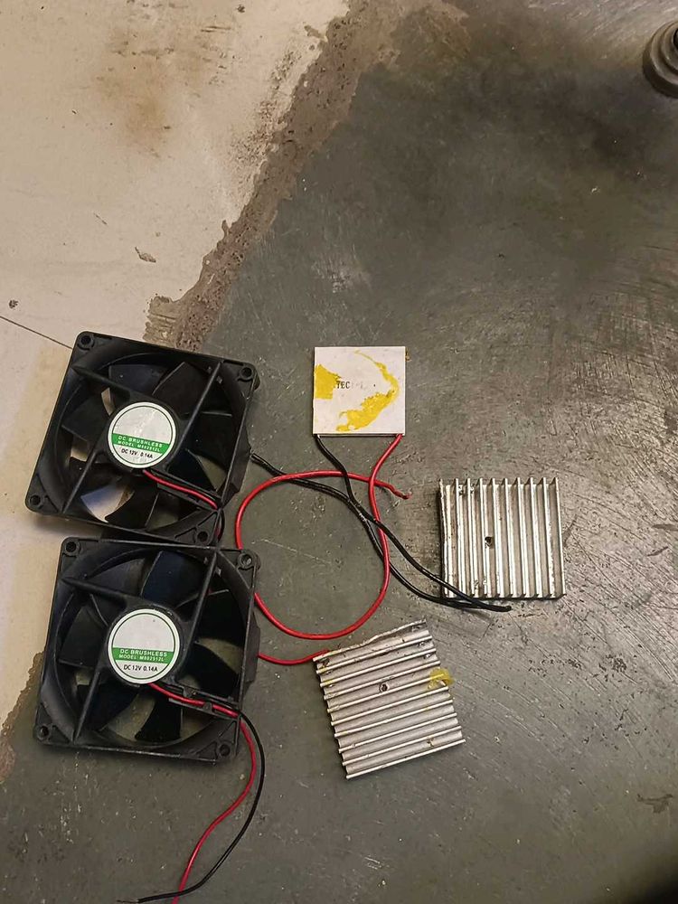 Peltier Module With Cpu Fan And Heat Sink