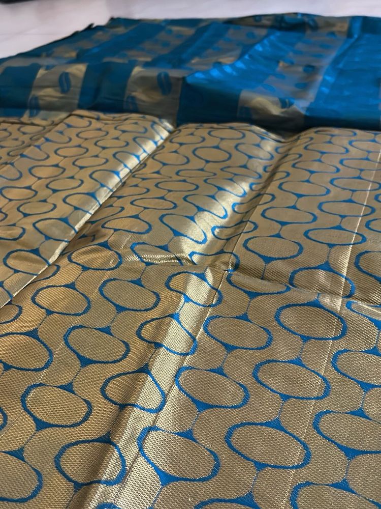 Elegant Blue &amp; Gold Saree