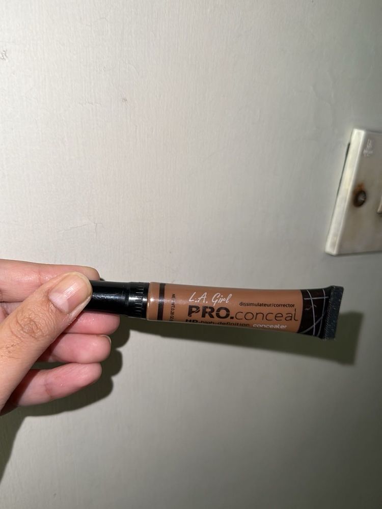 L.A. Girl Pro Conceal shade - toast