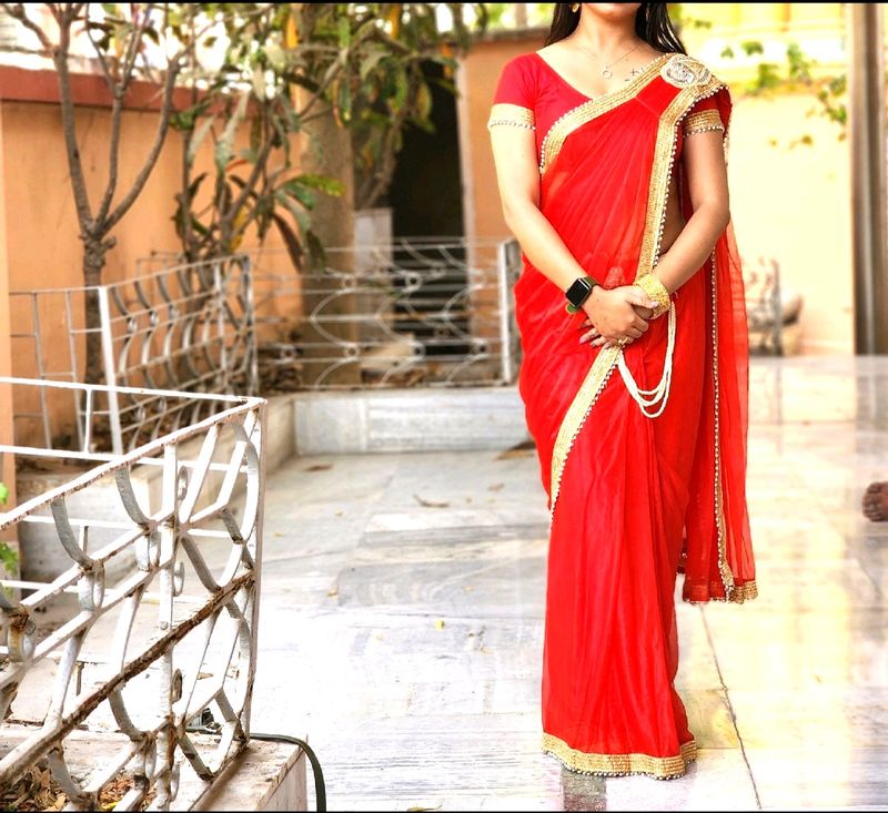 Beautiful Red Saree With Blouse
