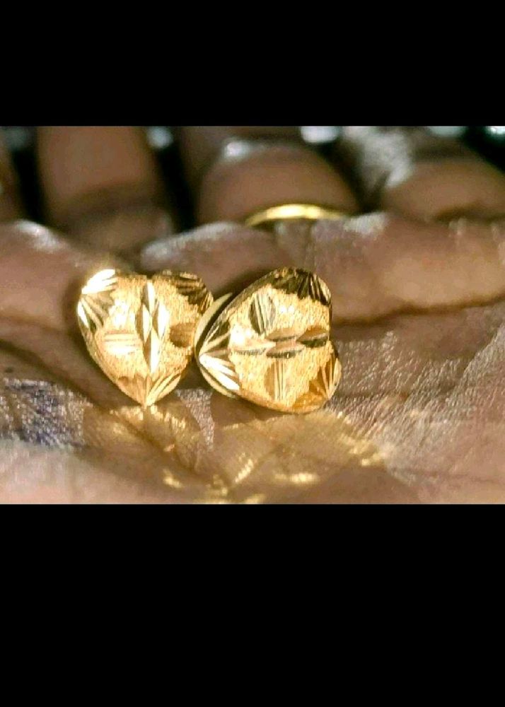 22kt Gold Earring