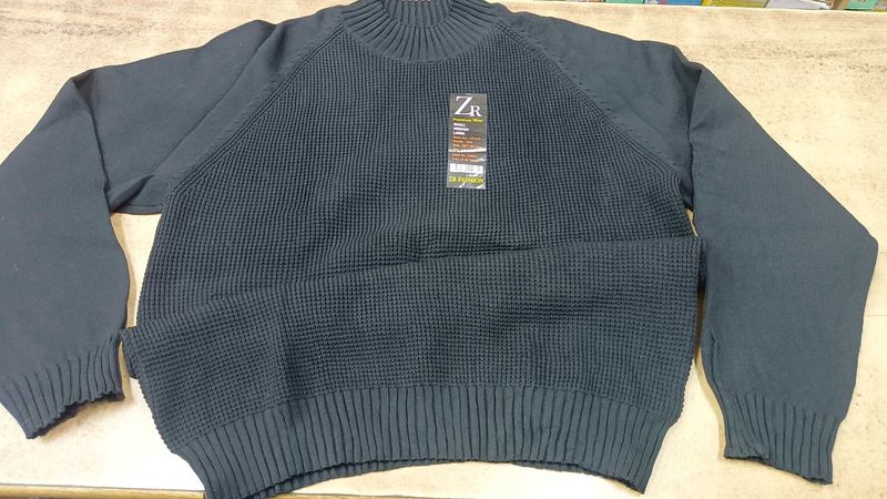 Stylish Navy Black Knit Sweater