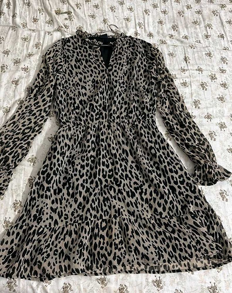 Chic Animal Print Dress