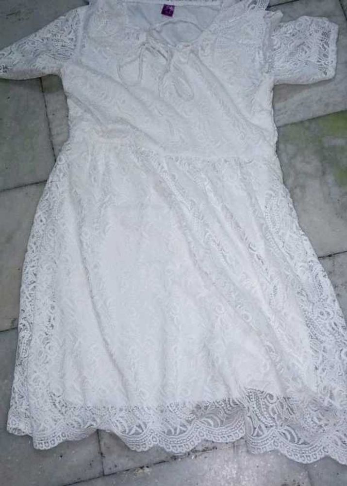 Elegant White Lace Dress