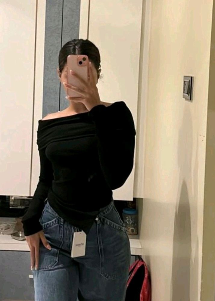 Savana Asymmetrical Off Shoulder Top
