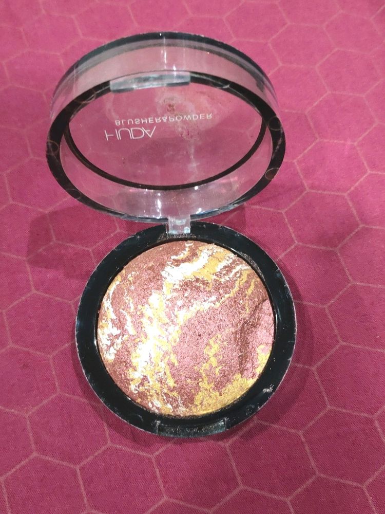Huda beauty blusher❤️ &amp; powder😍