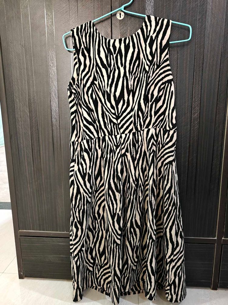 VanHeusen midi dress