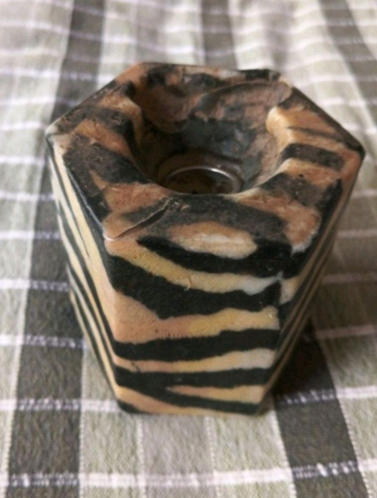 Hexa Candle