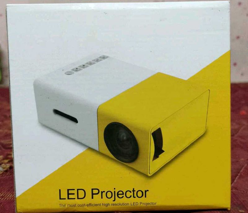 Portable Mini LCD Projector