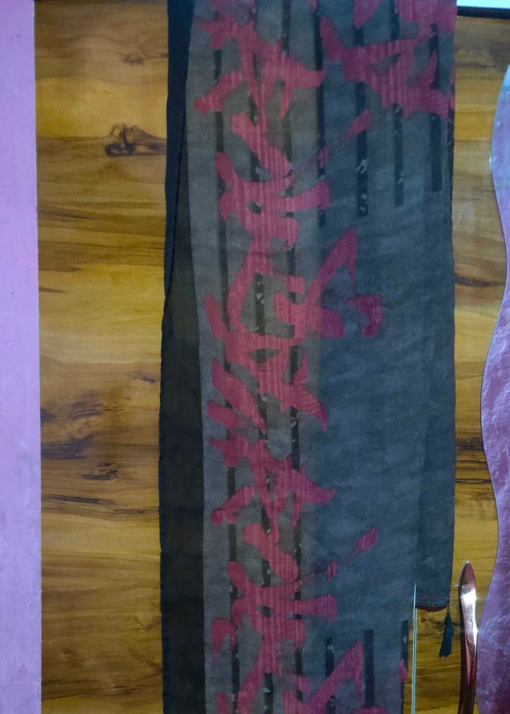 Trendy Elegant Attractive Women Stole