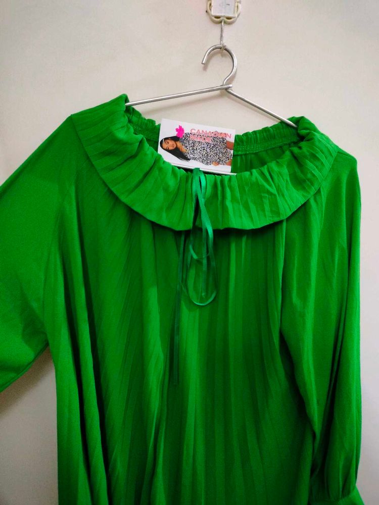 Green Ruffle Neck Top