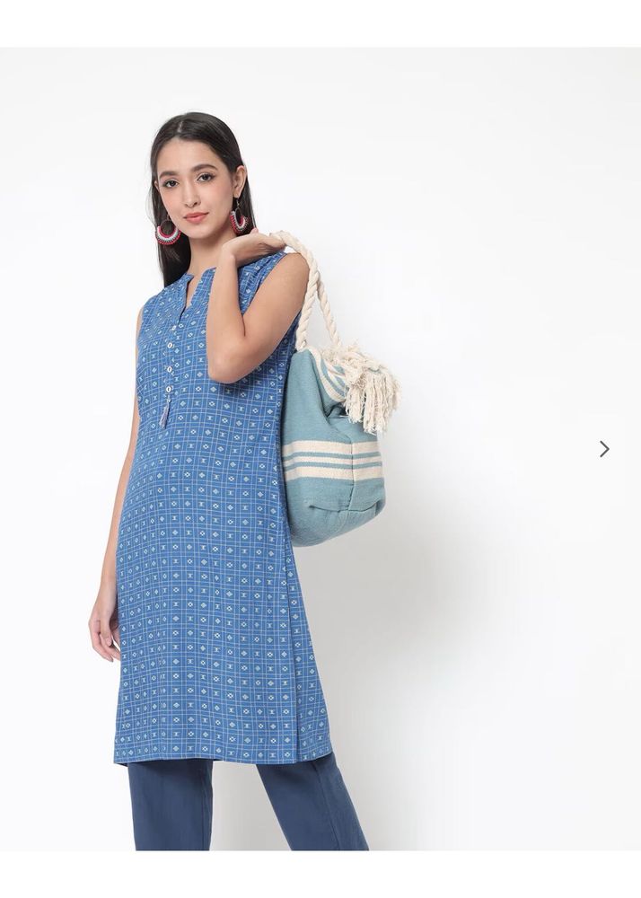 Siyahi Sleeveless Kurti