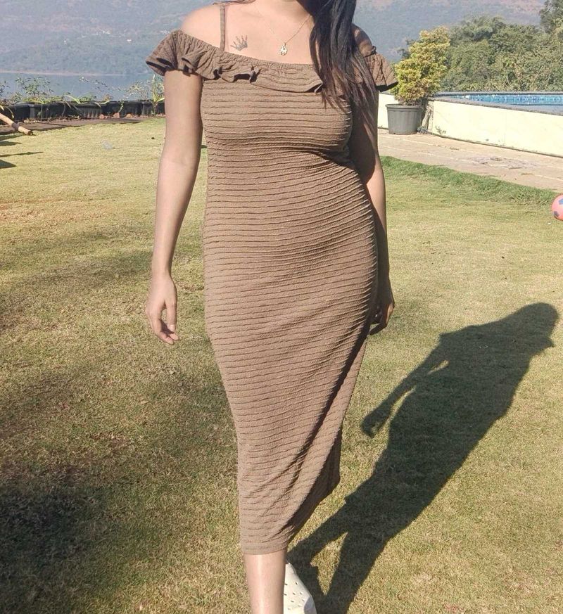 Brown Off-Shoulder Bodycon Dress