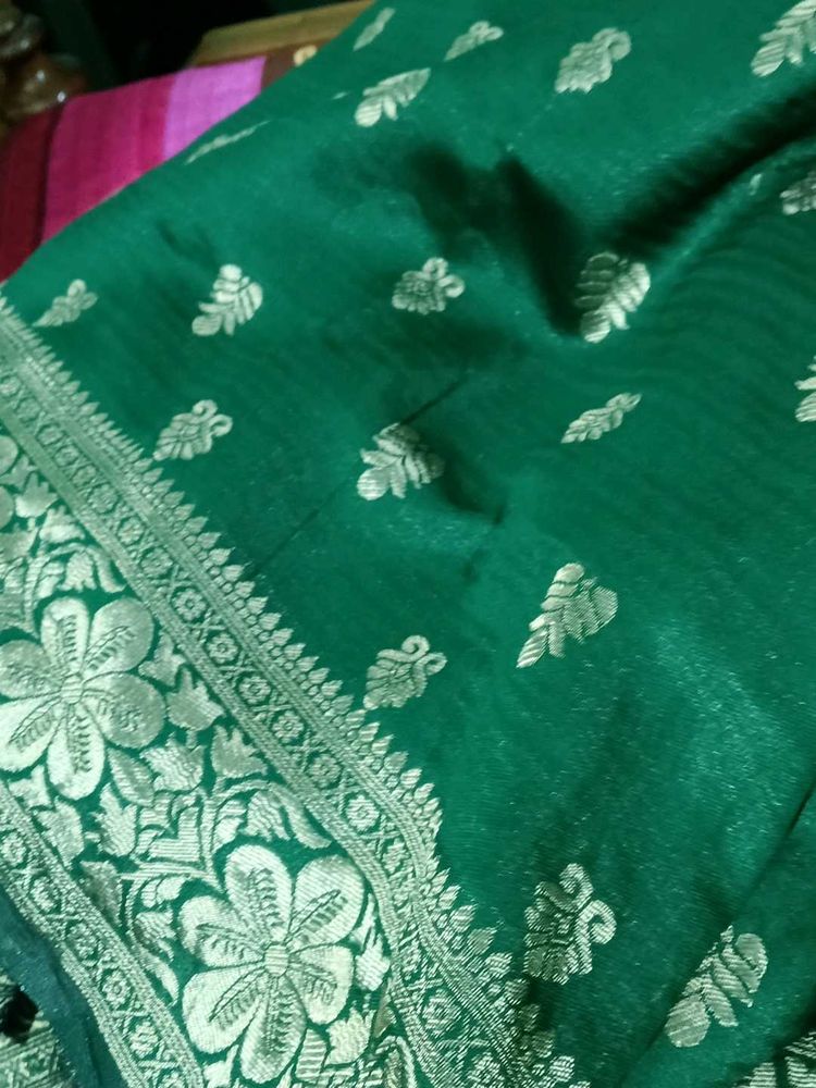 Elegant Green Banarasi Saree