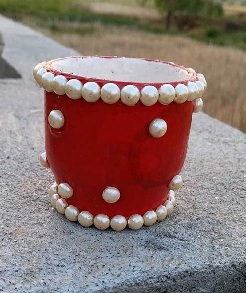 Red Pearl-Embellished Planter