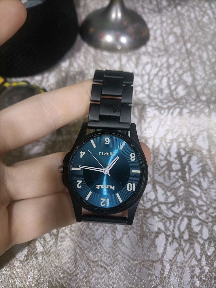 Stylish Blue Face Watch