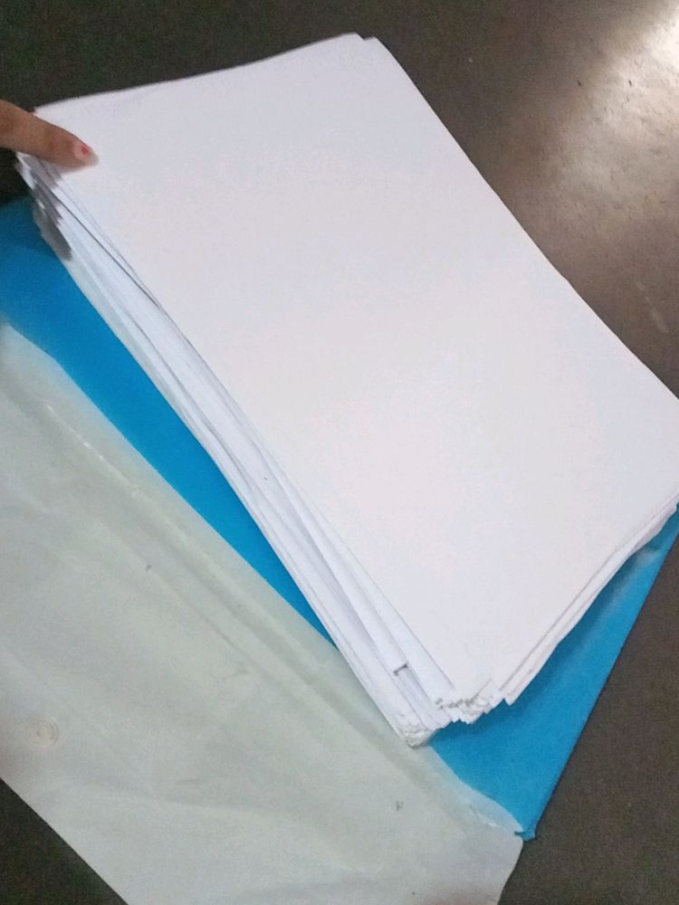 A4 Size Xerox Papers With Folder.🤓