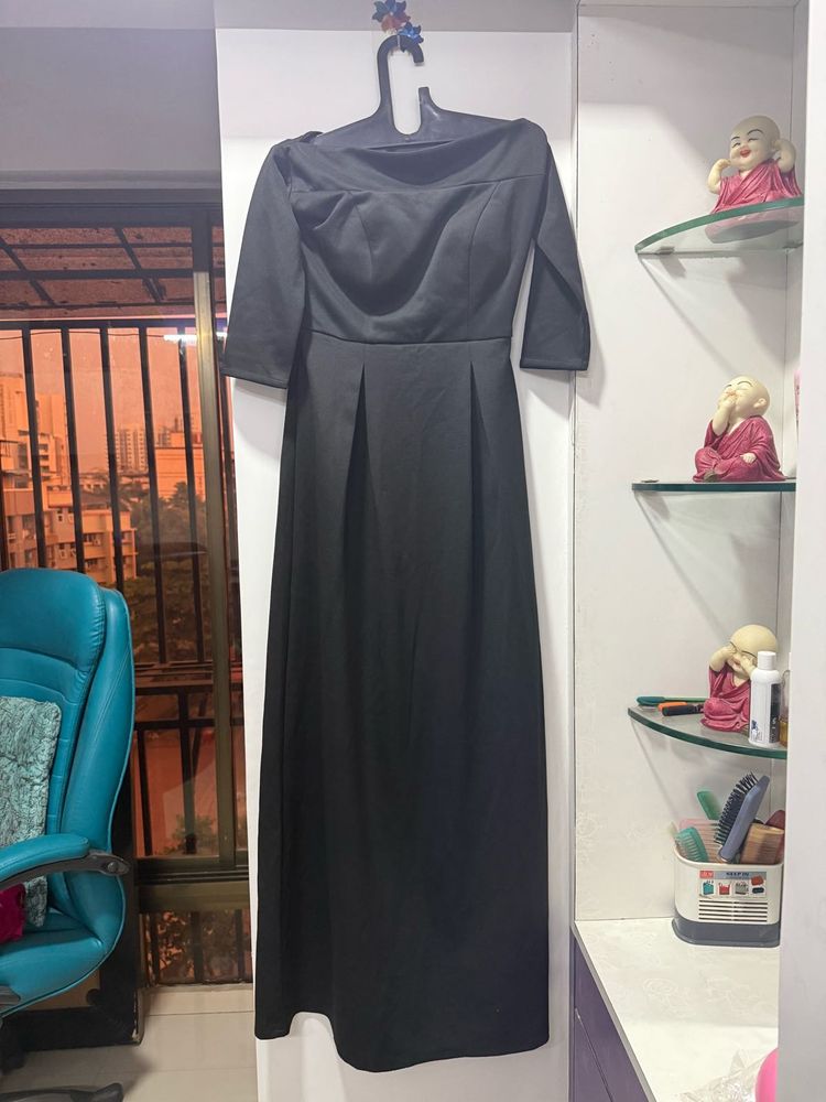 Elegant Black Midi Dress