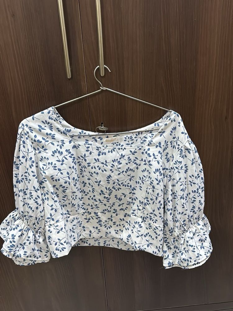 Berrylush Floral Print Crop Top