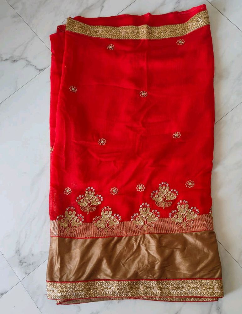 New Brand Saree In Velvet Nd Chiffon Fabric
