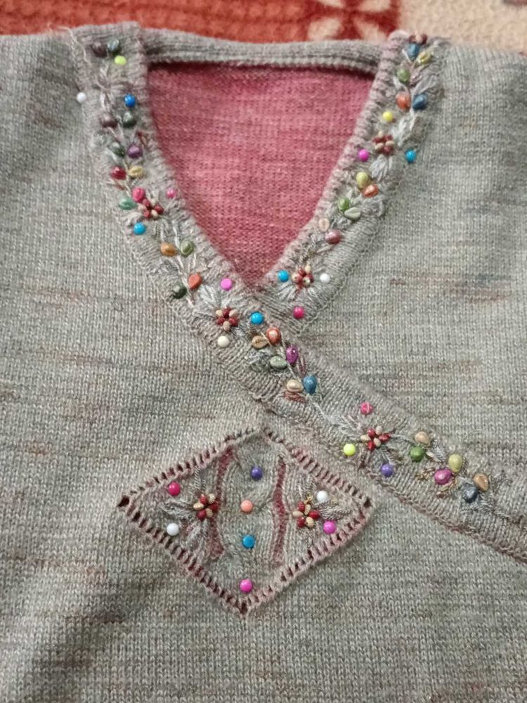 Embroidered Detail Knit Sweater