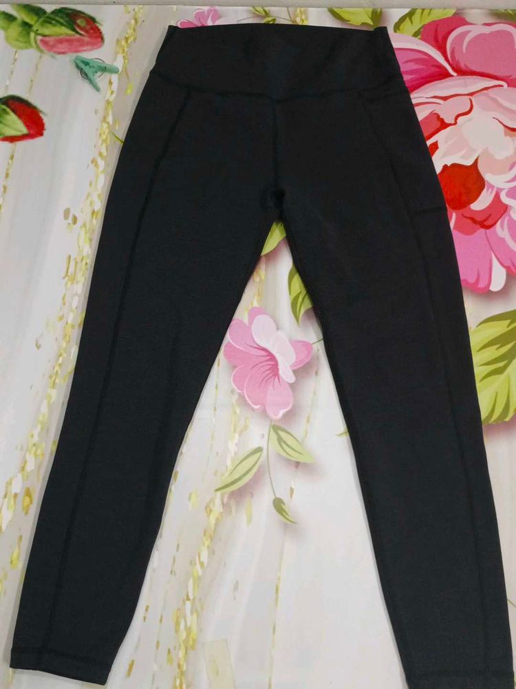 (1100)Black Workout Leggings with Pockets