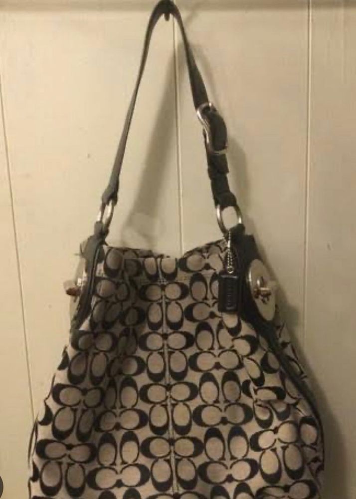 coach hobo style bag