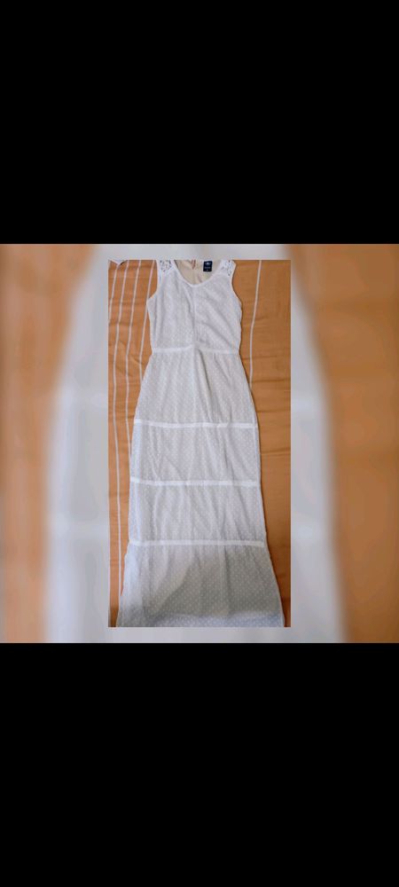 skin colored long gown, sleeveless